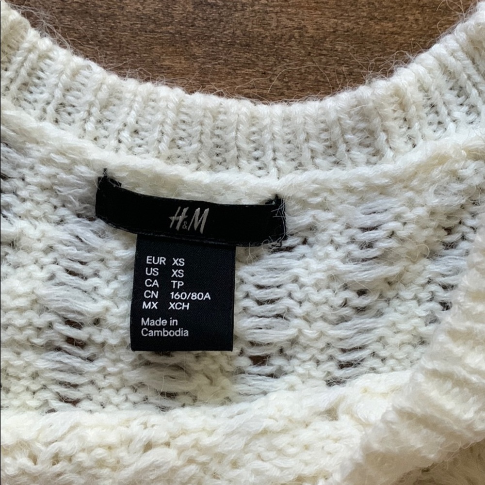 H&M Sweater - Picture 4 of 4